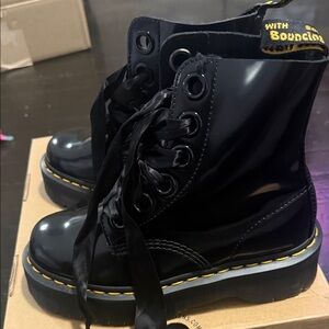 MOLLY
Women's Leather Platform Boots